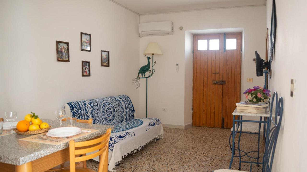 Loculi Appartamenti Melograno E Fico מראה חיצוני תמונה